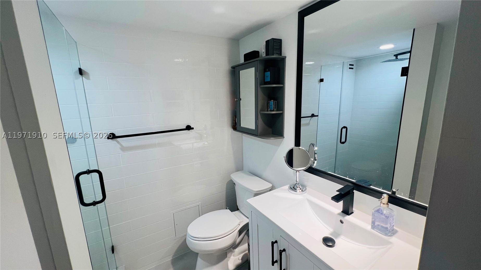 5600 CONDO - Residential