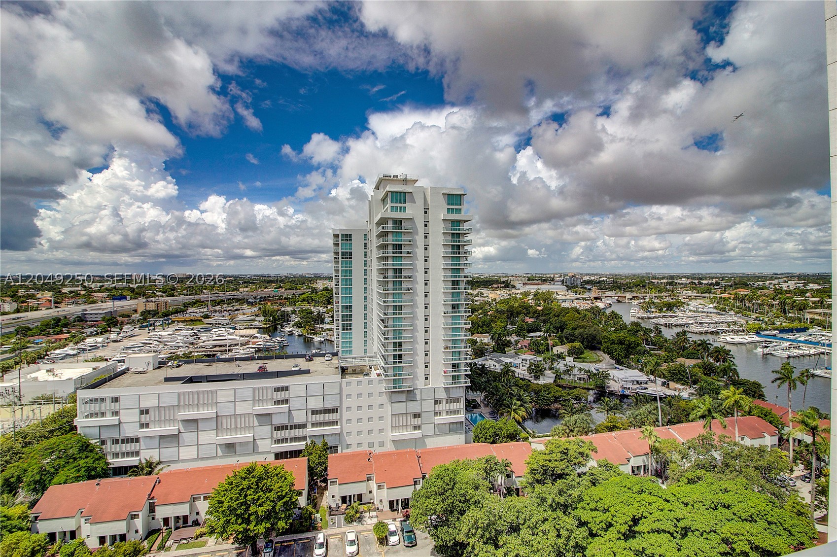 TERRAZAS RIVERPARK VILLAG - Residential Lease