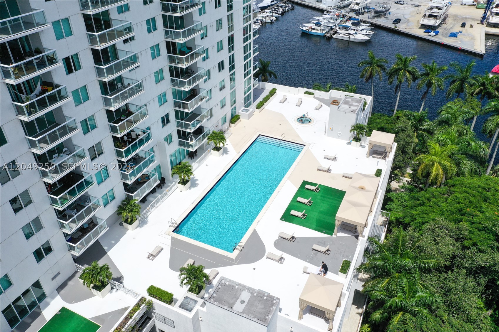 TERRAZAS RIVERPARK VILLAG - Residential Lease