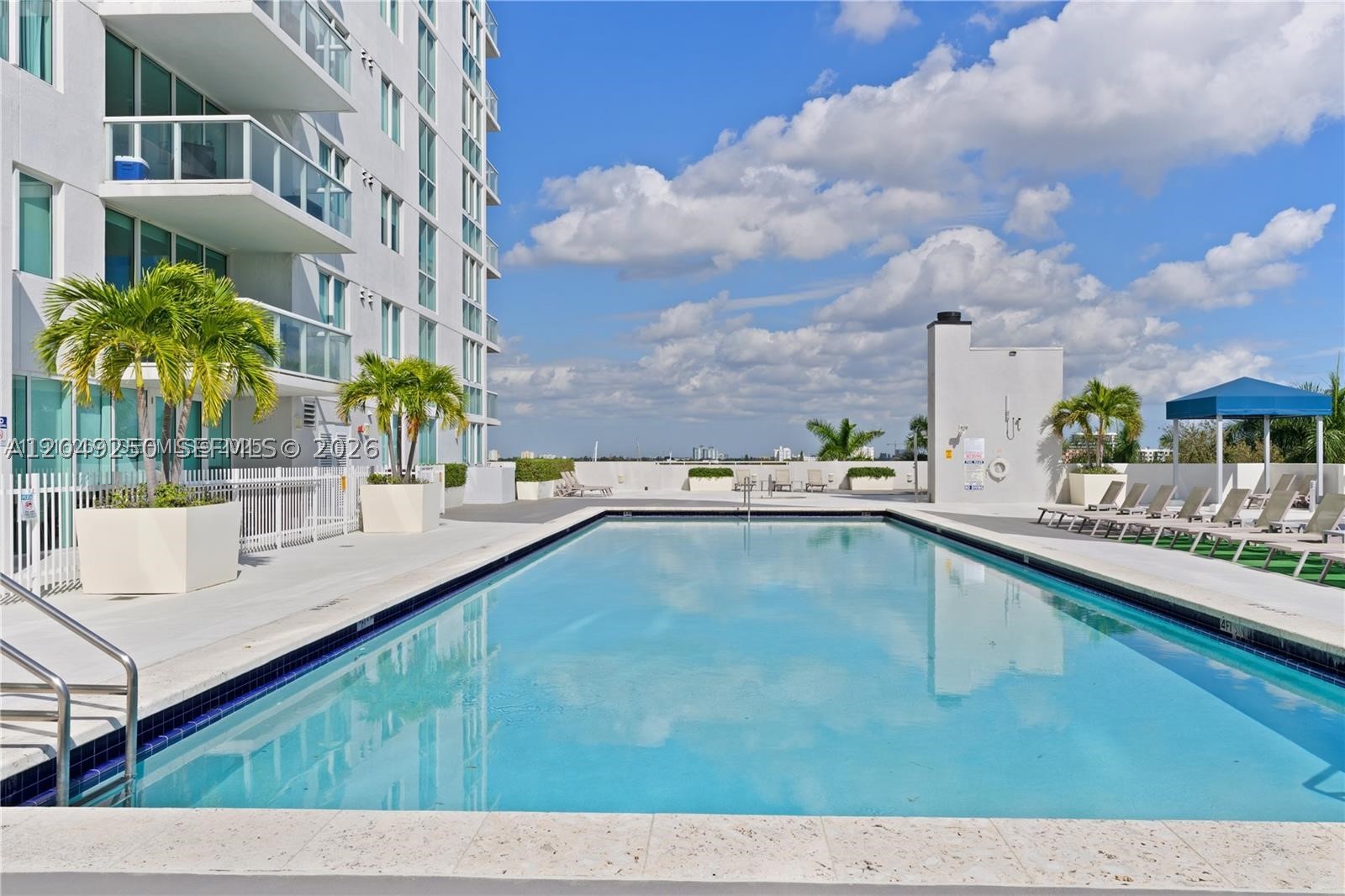 TERRAZAS RIVERPARK VILLAG - Residential Lease