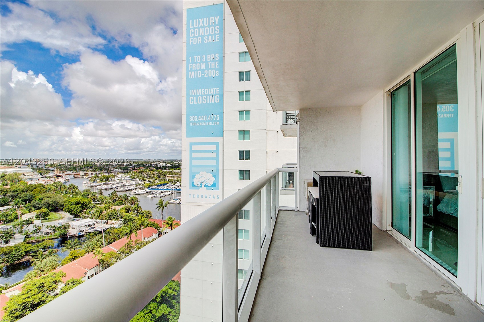 TERRAZAS RIVERPARK VILLAG - Residential Lease