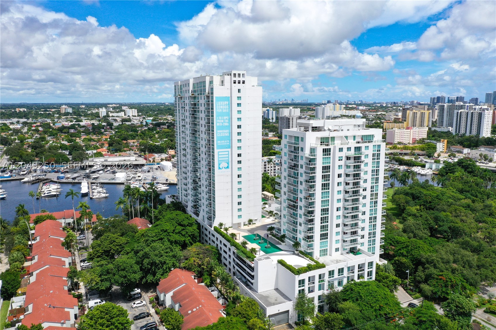 TERRAZAS RIVERPARK VILLAG - Residential Lease
