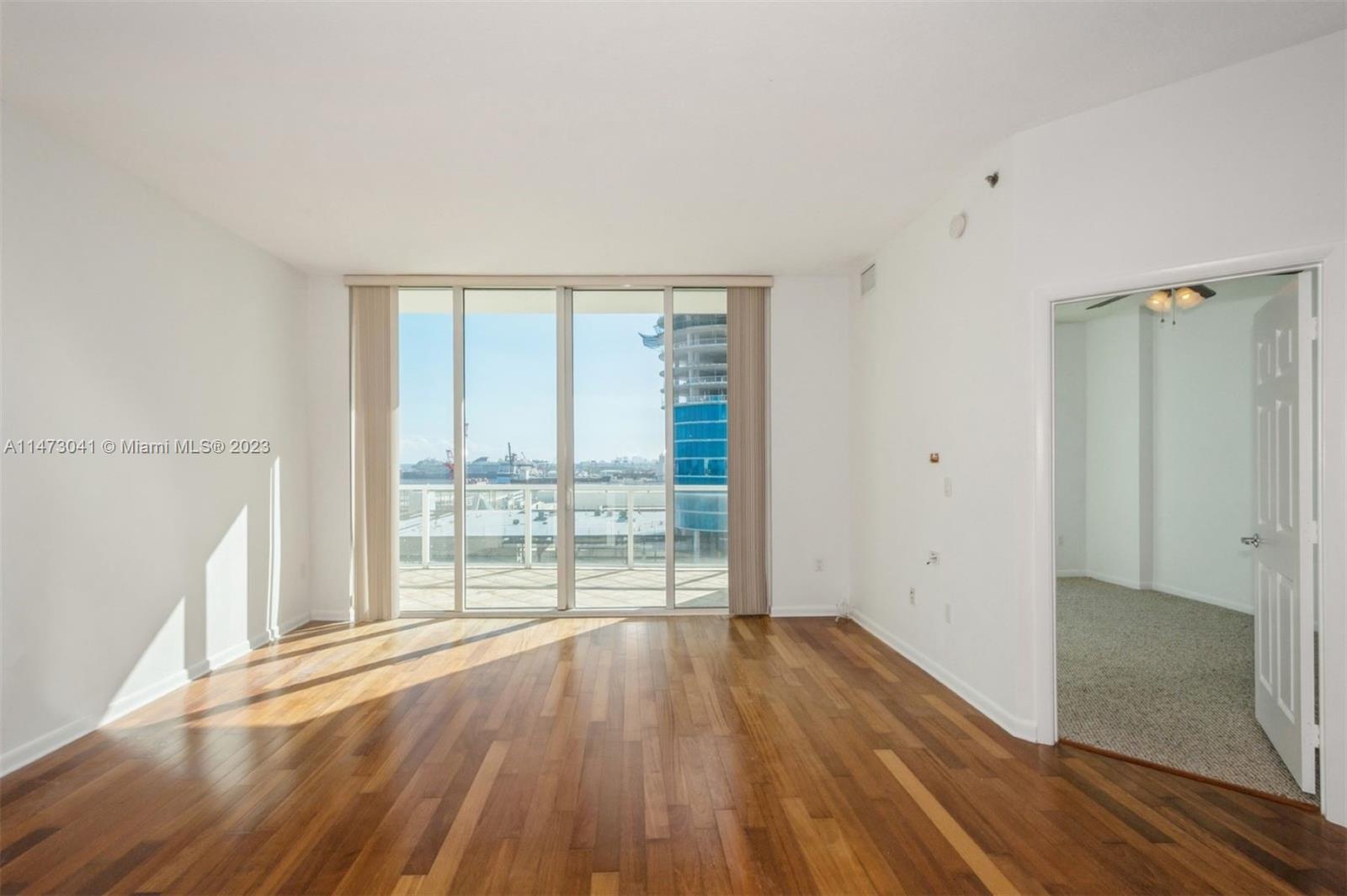 THE PORT RESIDENCES - Residential Lease