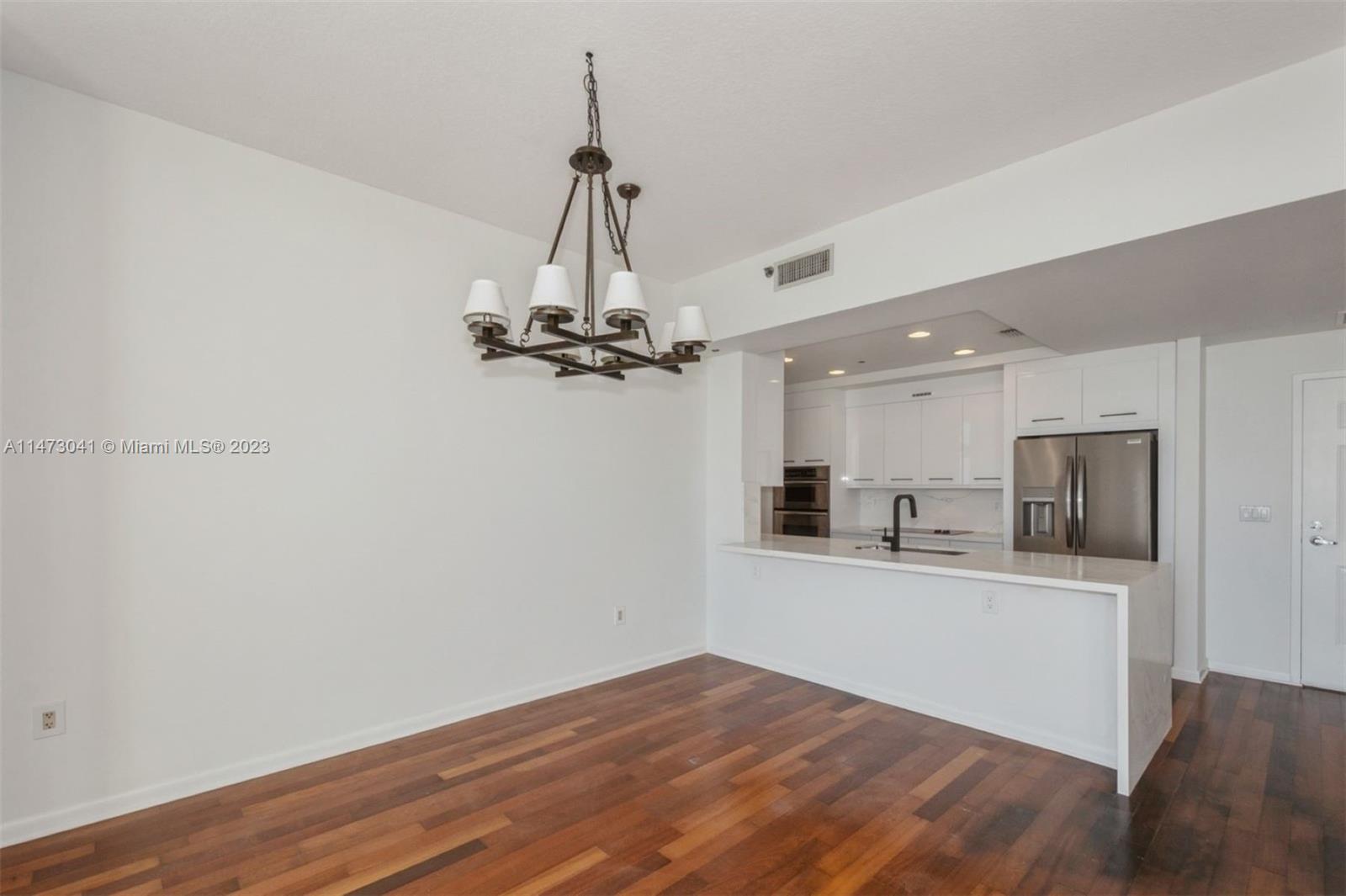 THE PORT RESIDENCES - Residential Lease