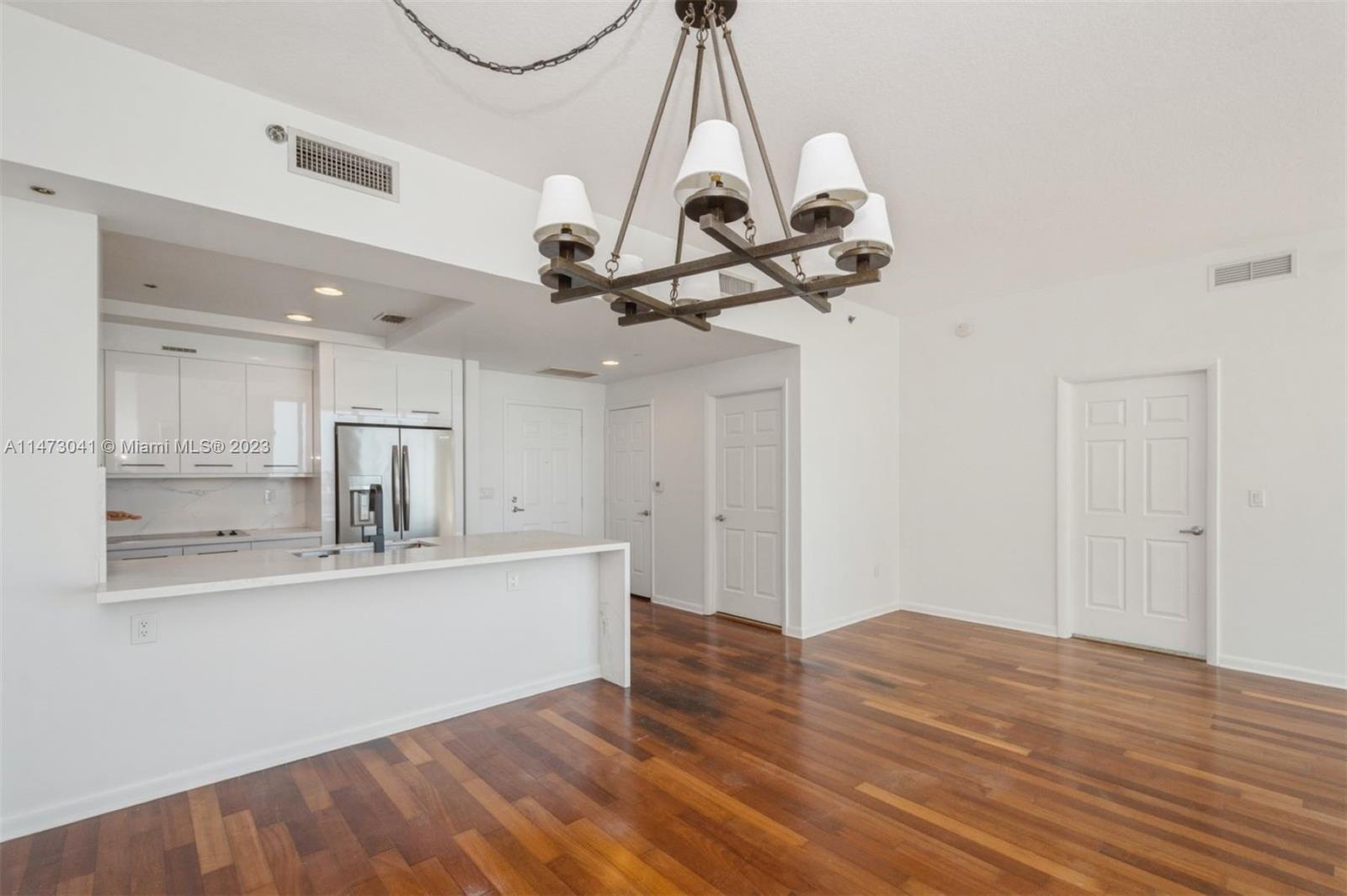 THE PORT RESIDENCES - Residential Lease