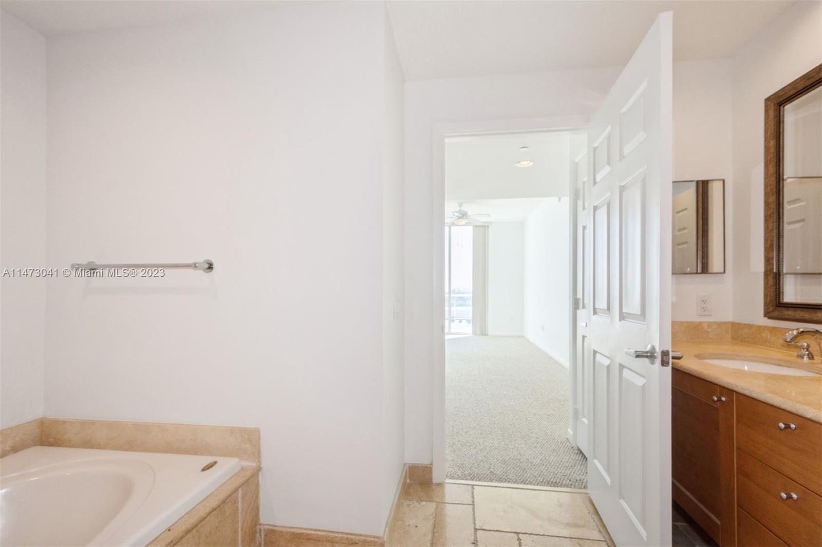 THE PORT RESIDENCES - Residential Lease