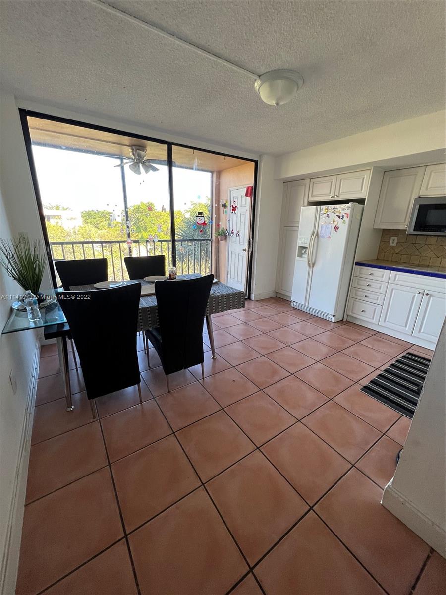 HORIZONS WEST CONDO #5 - Residential Lease