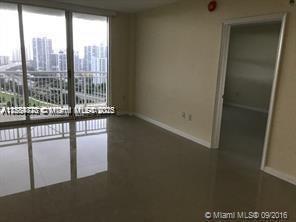 TURNBERRY ON THE GREEN CO - Residential Lease
