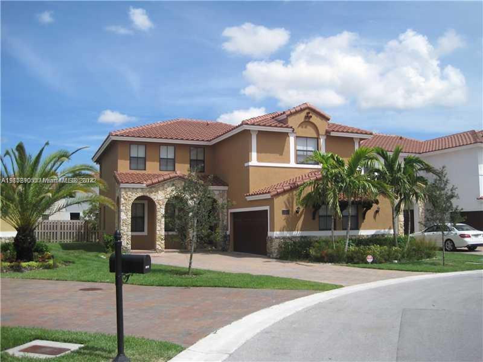 FONTAINEBLEAU WEST NORTH - Residential