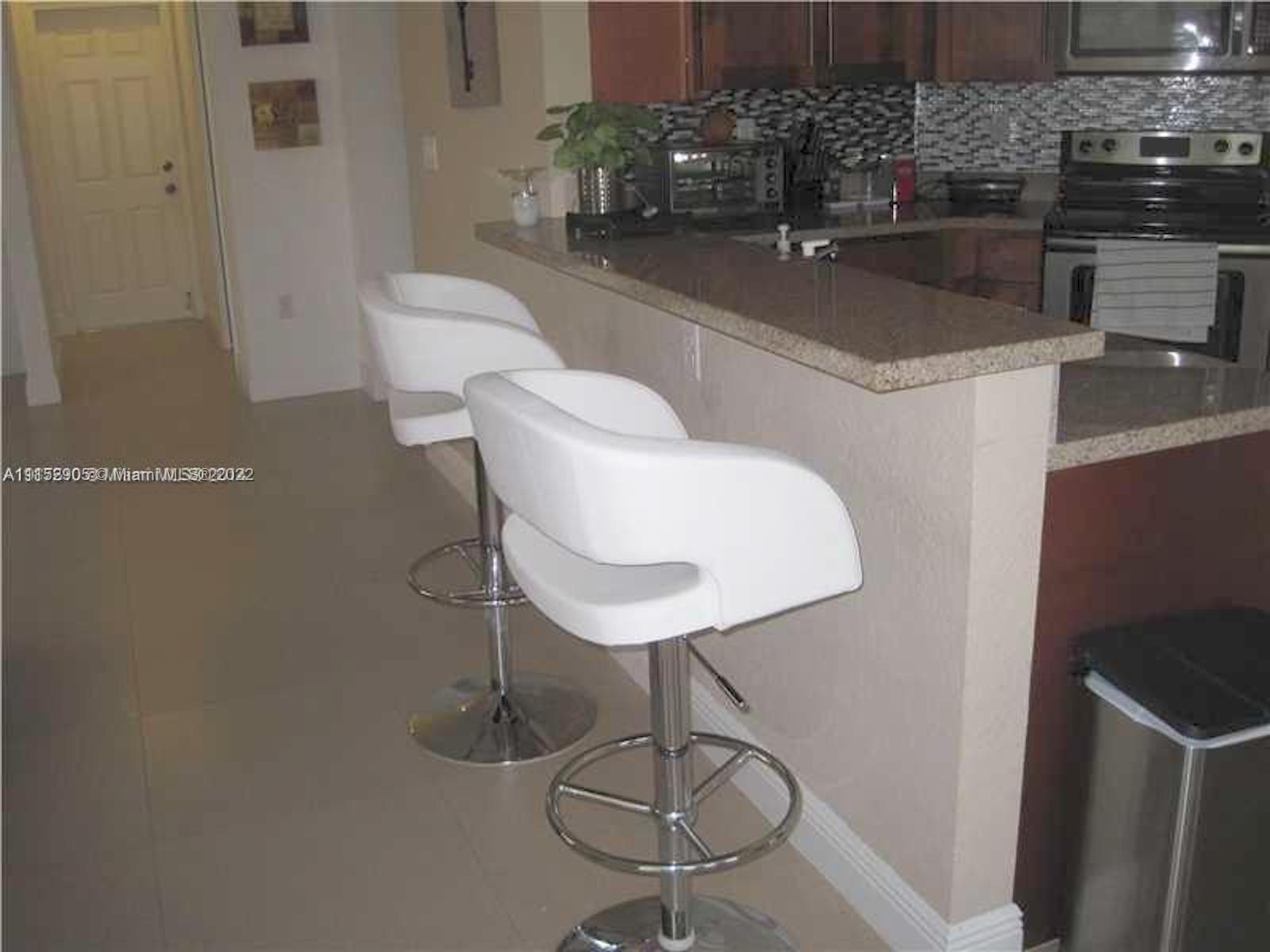 FONTAINEBLEAU WEST NORTH - Residential
