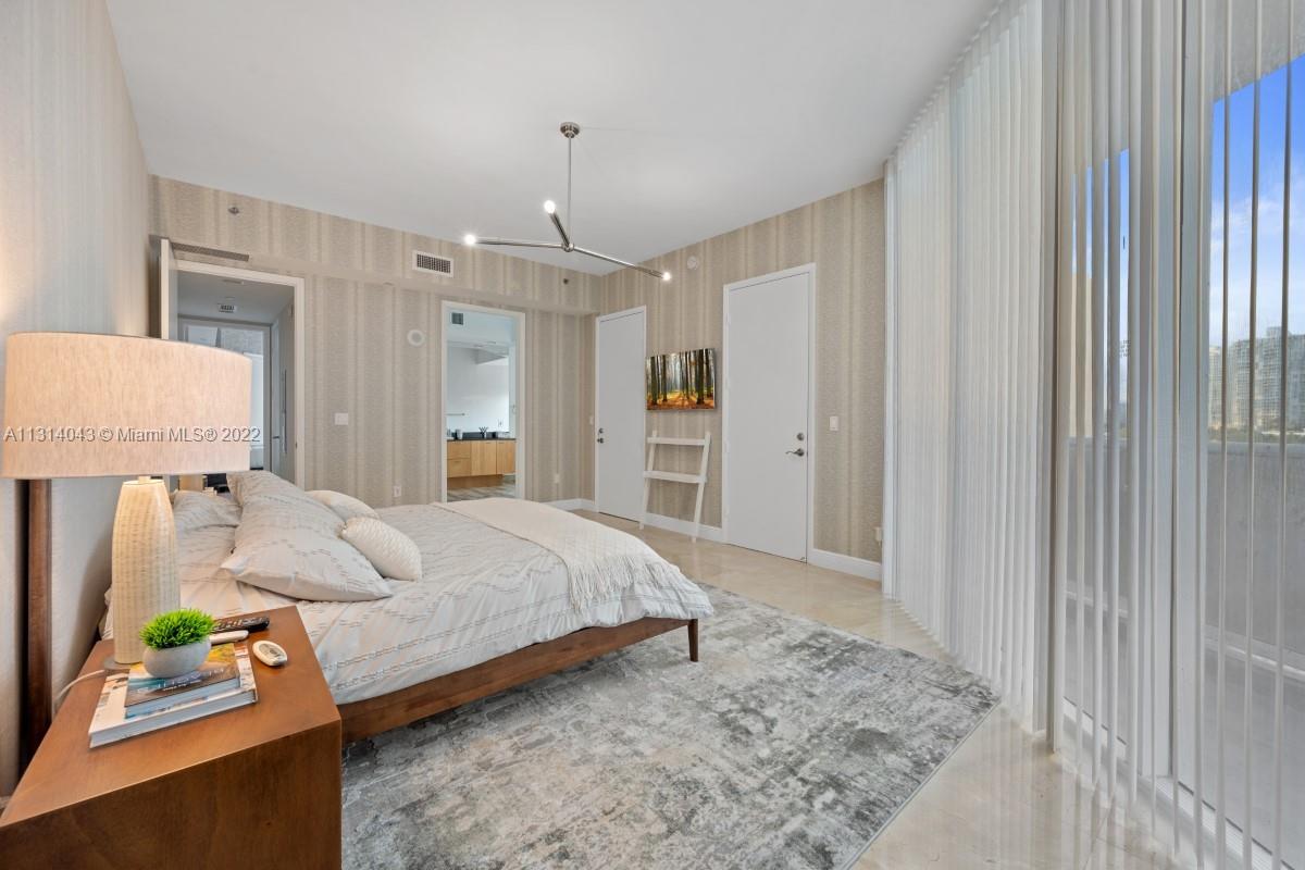 TDR TOWER III CONDO - Residential Lease