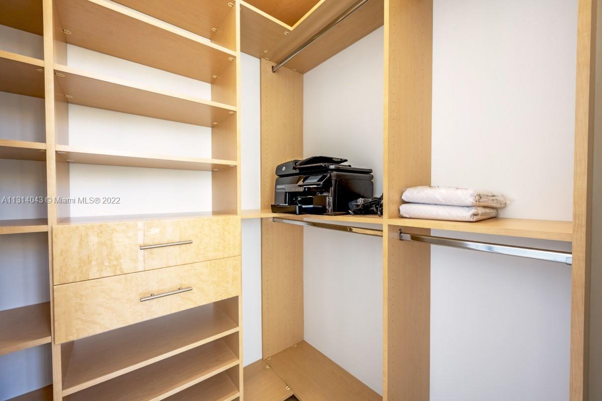 TDR TOWER III CONDO - Residential Lease