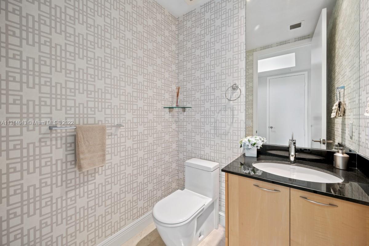 TDR TOWER III CONDO - Residential Lease
