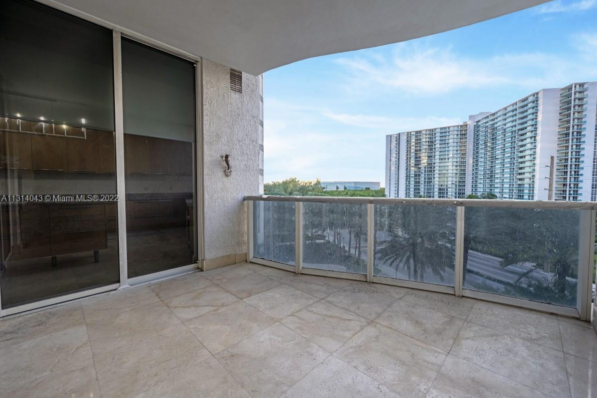 TDR TOWER III CONDO - Residential Lease