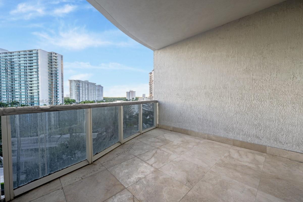 TDR TOWER III CONDO - Residential Lease