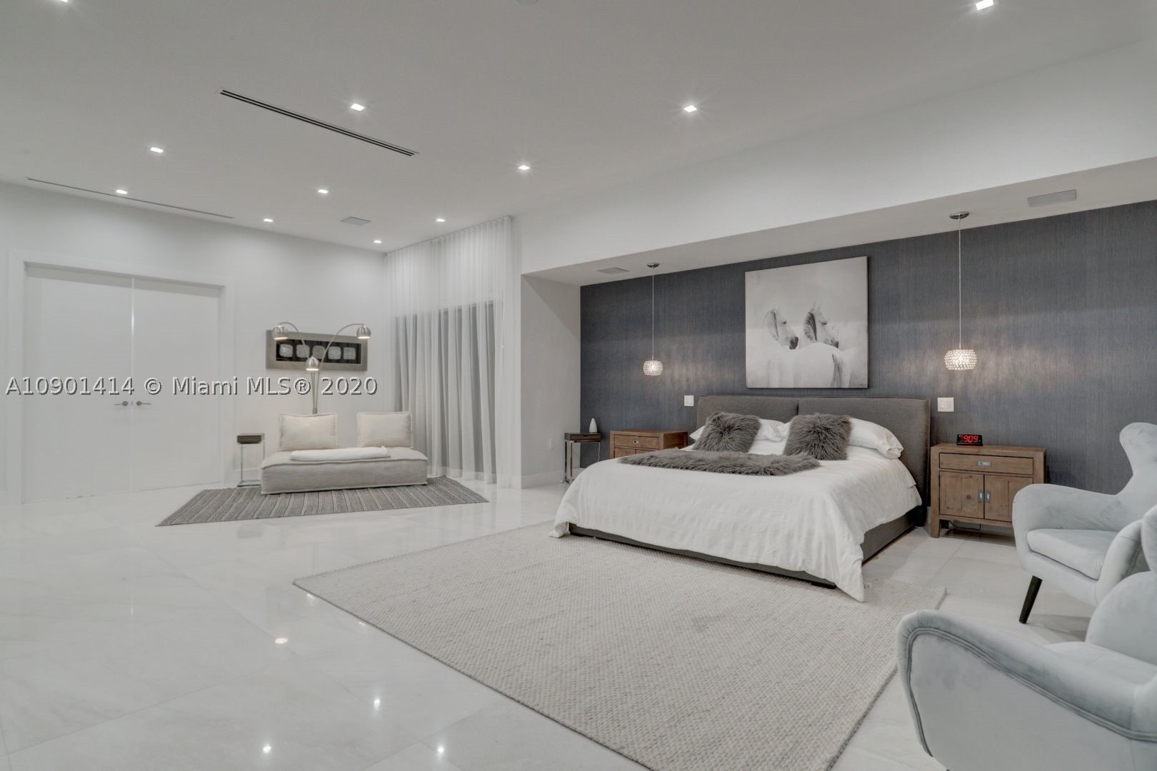 SEA ISLAND - Residential