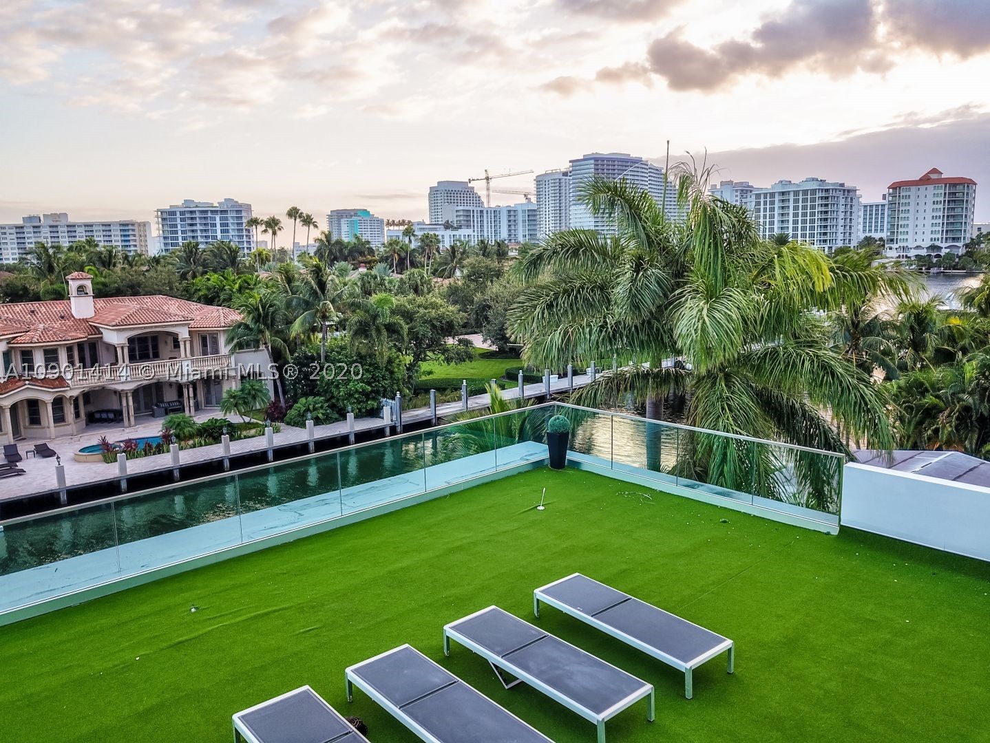SEA ISLAND - Residential