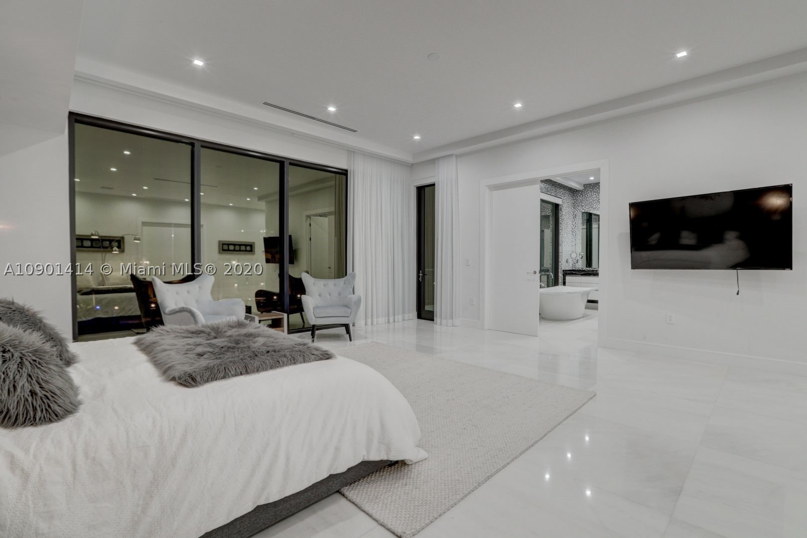 SEA ISLAND - Residential