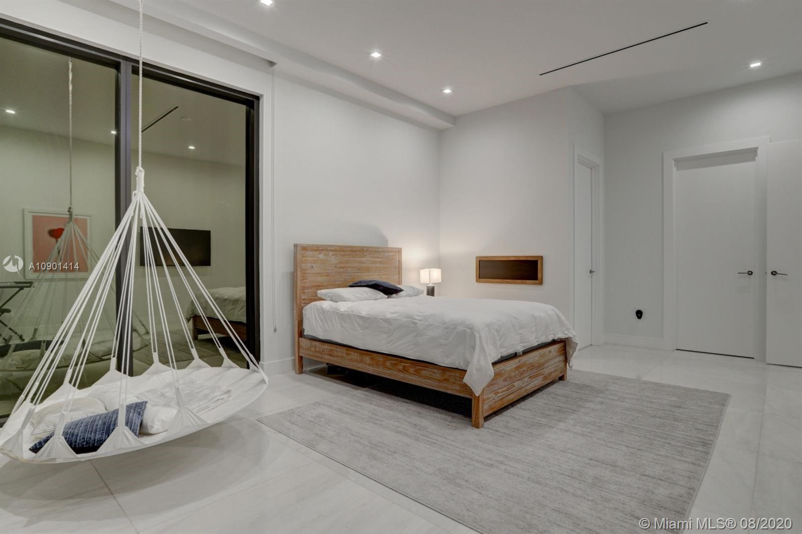 SEA ISLAND - Residential