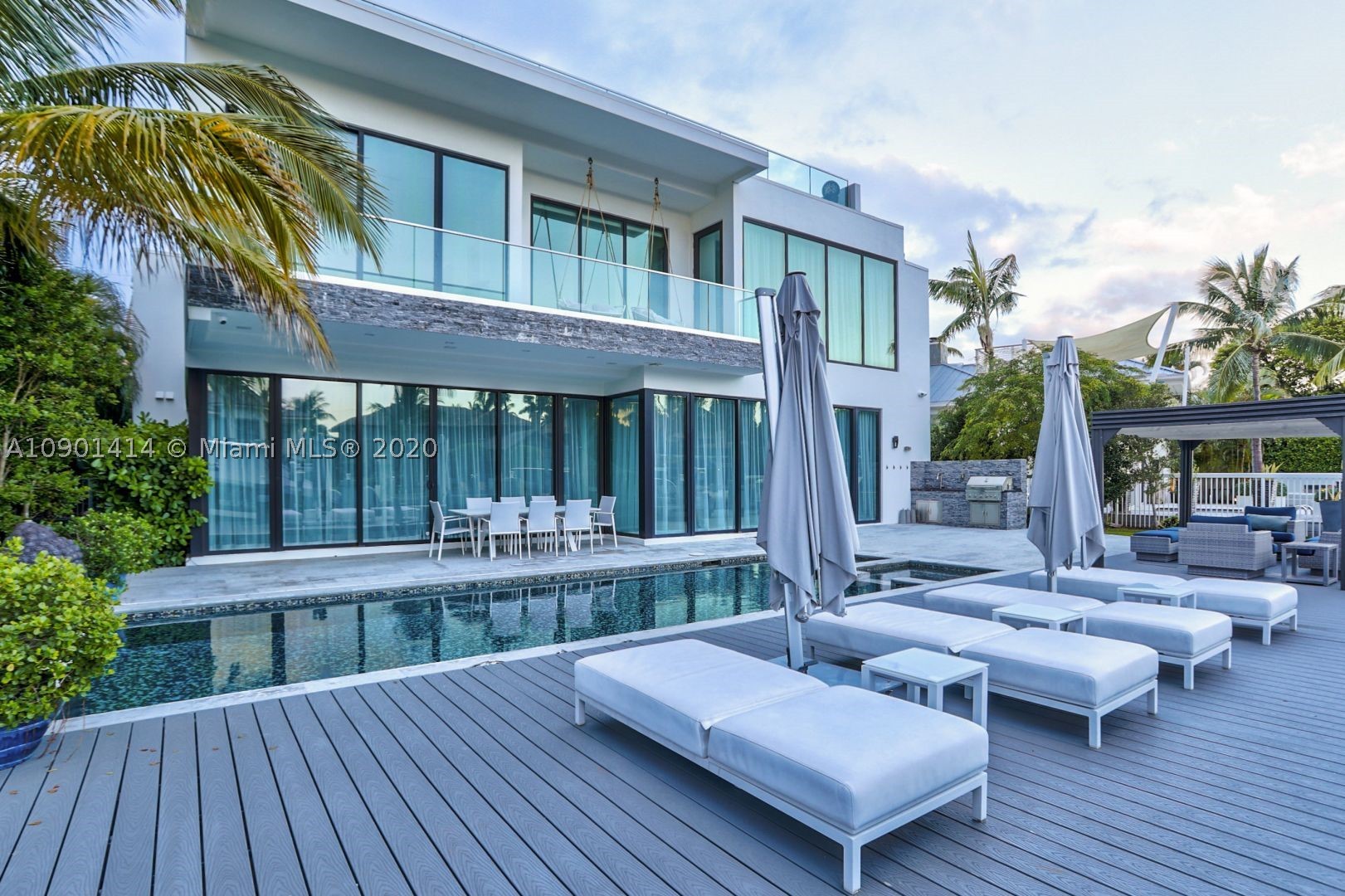 SEA ISLAND - Residential