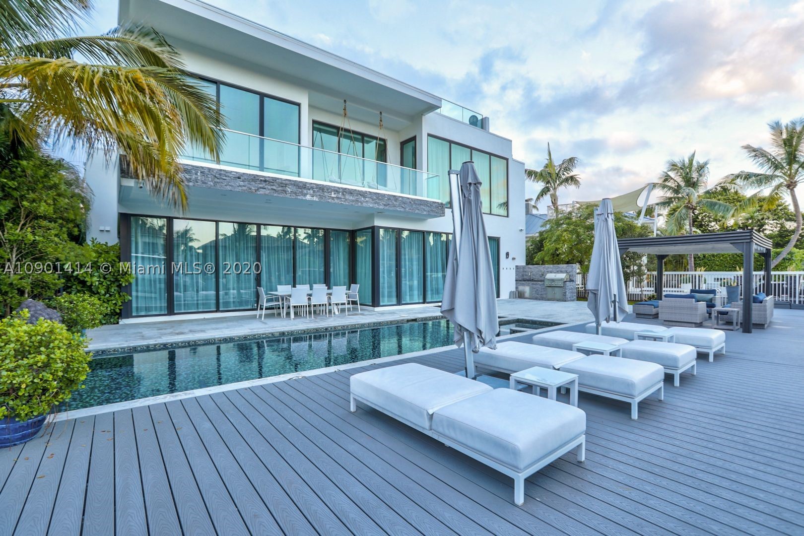 SEA ISLAND - Residential