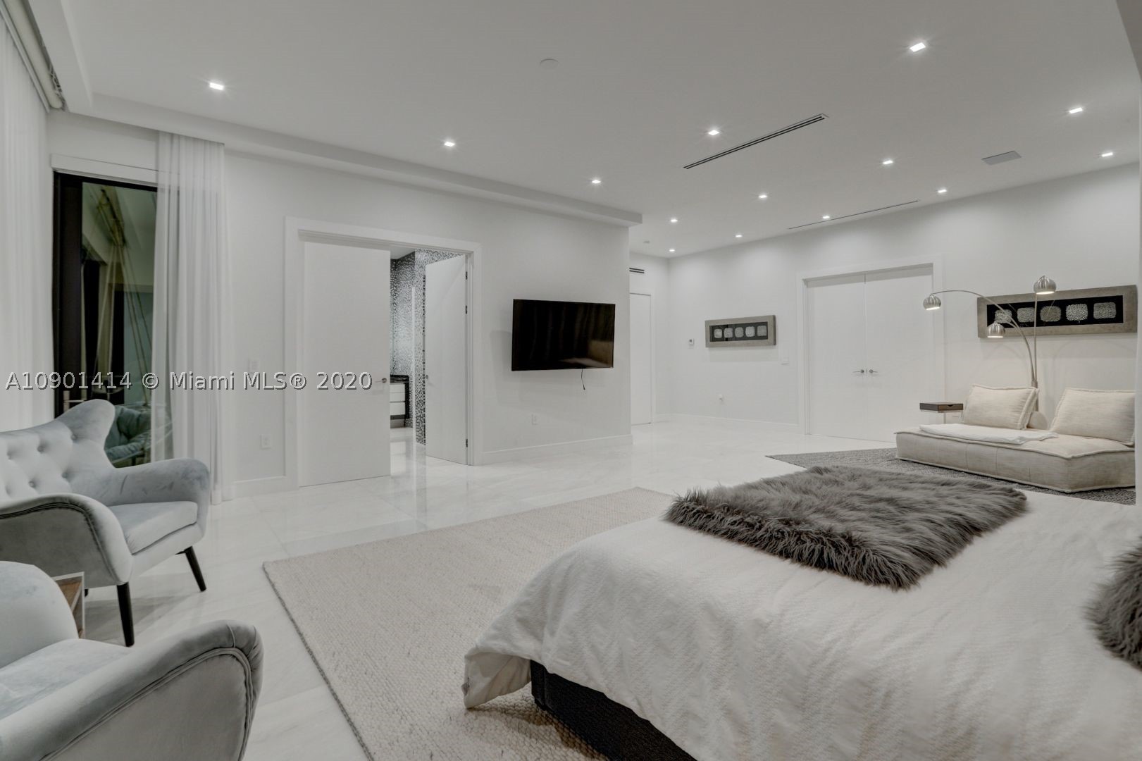 SEA ISLAND - Residential