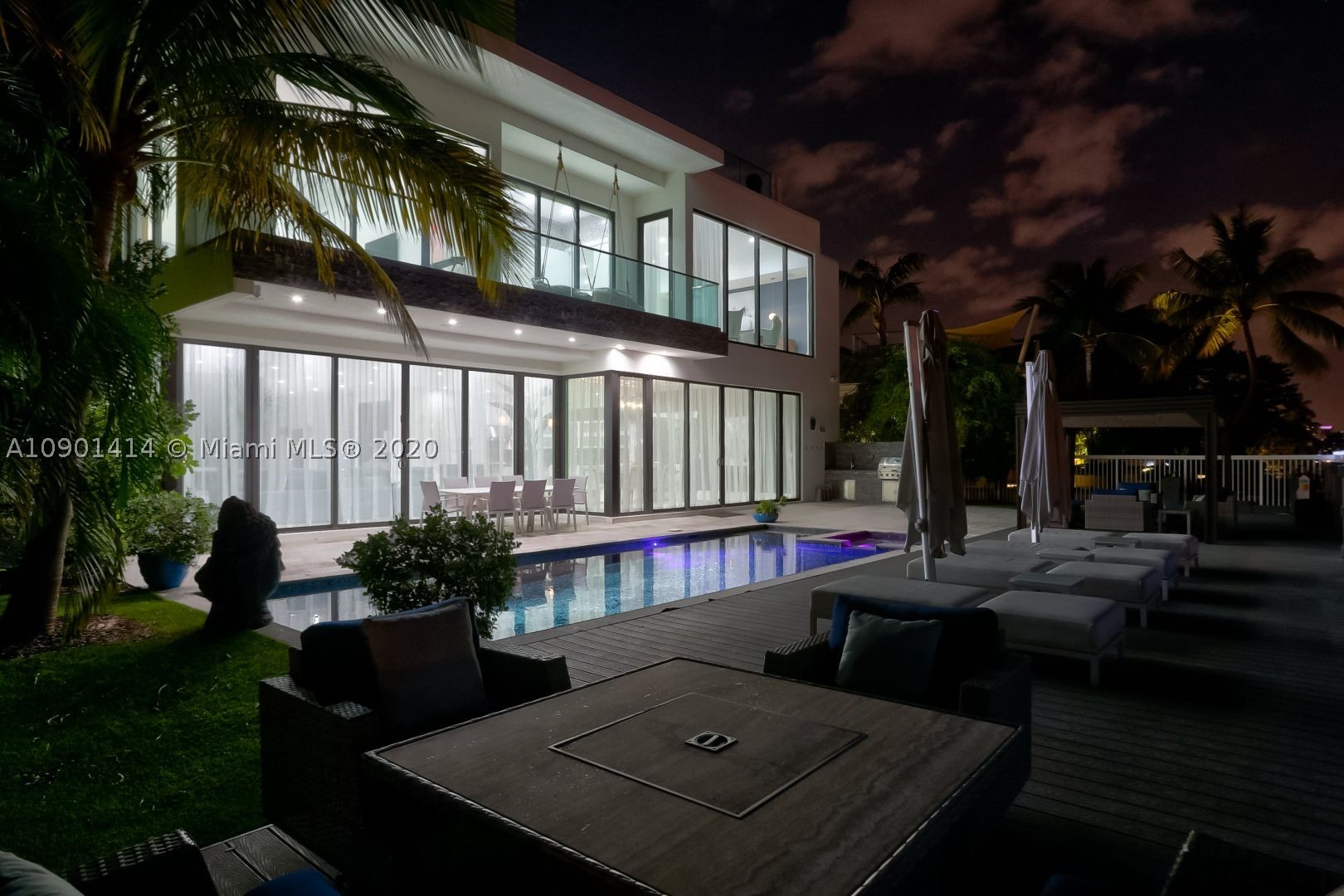 SEA ISLAND - Residential