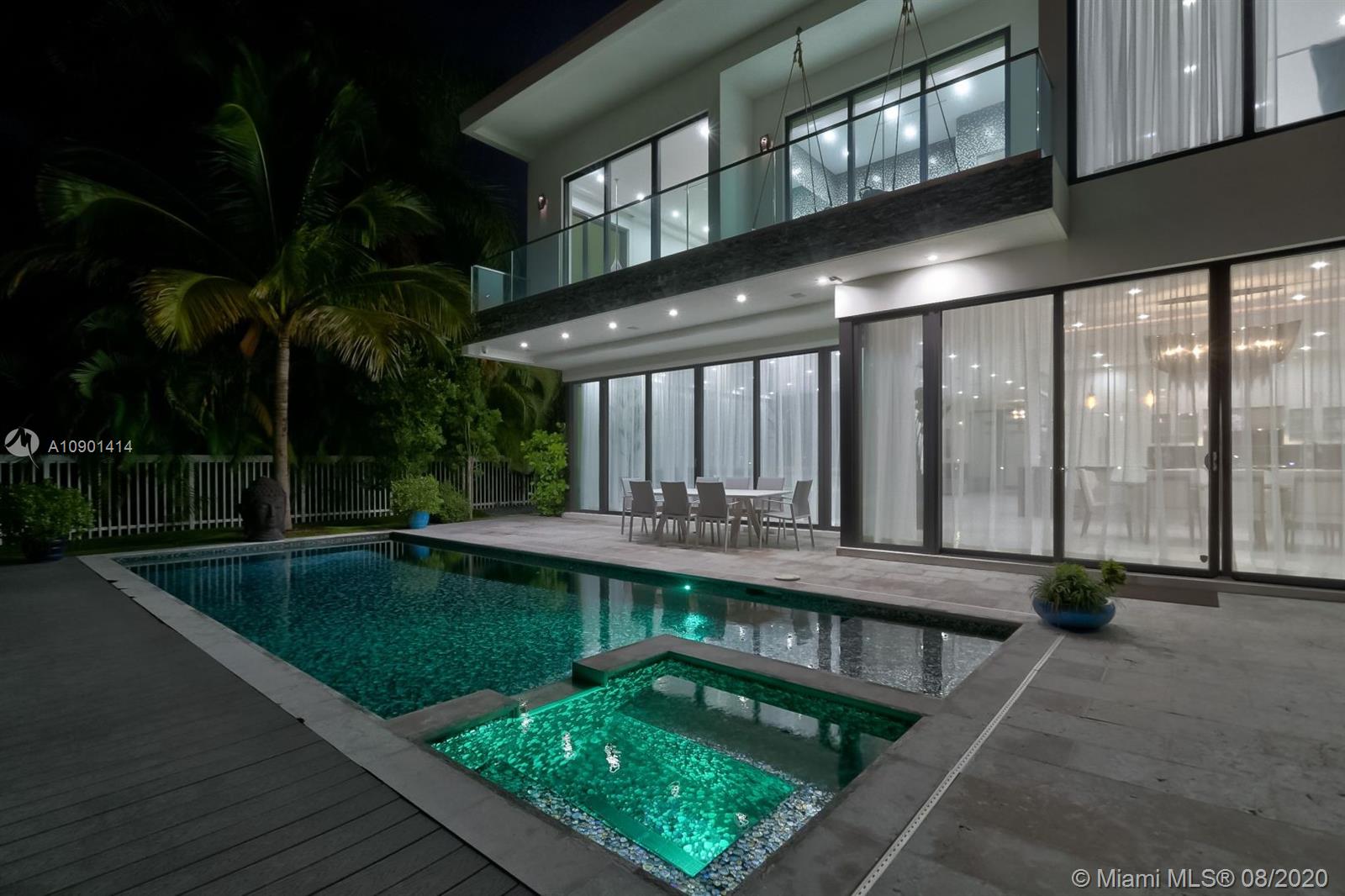 SEA ISLAND - Residential