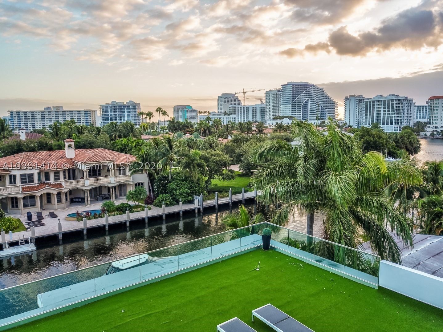 SEA ISLAND - Residential