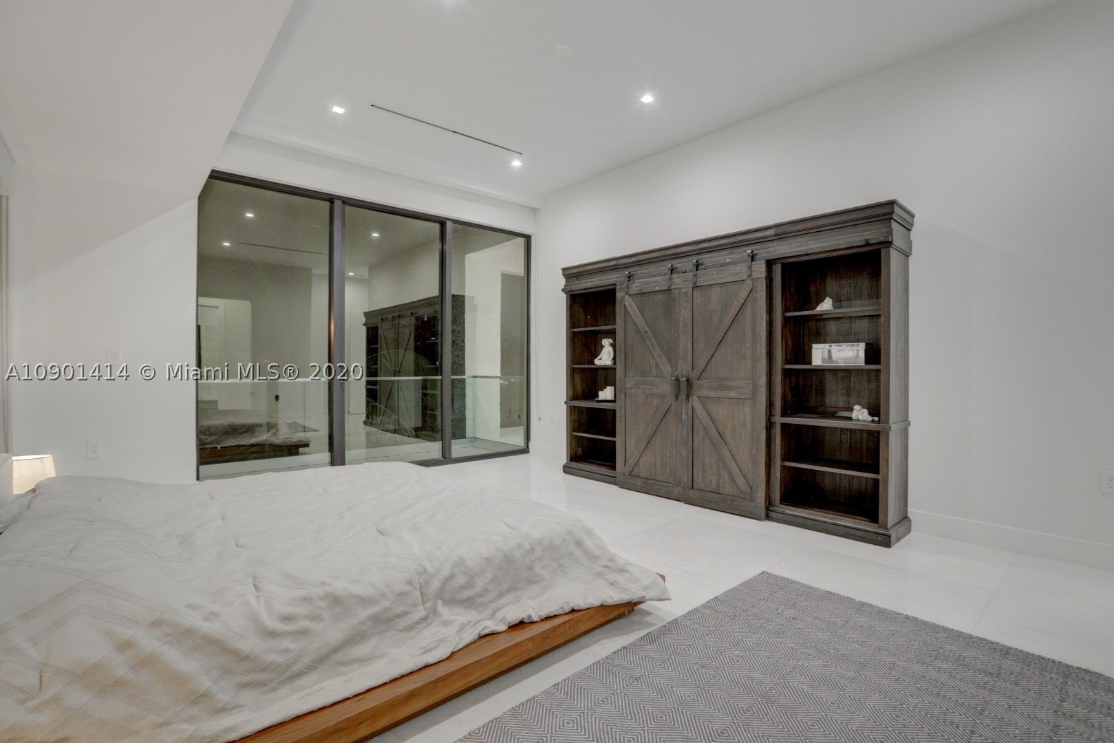 SEA ISLAND - Residential