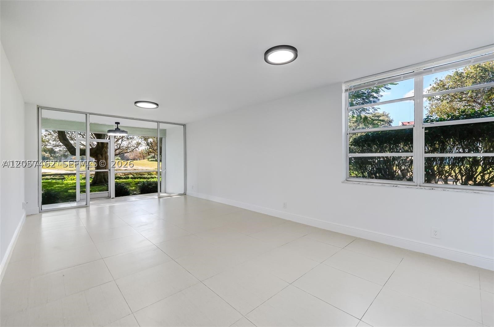ORCHID TREE CONDO ONE - Residential