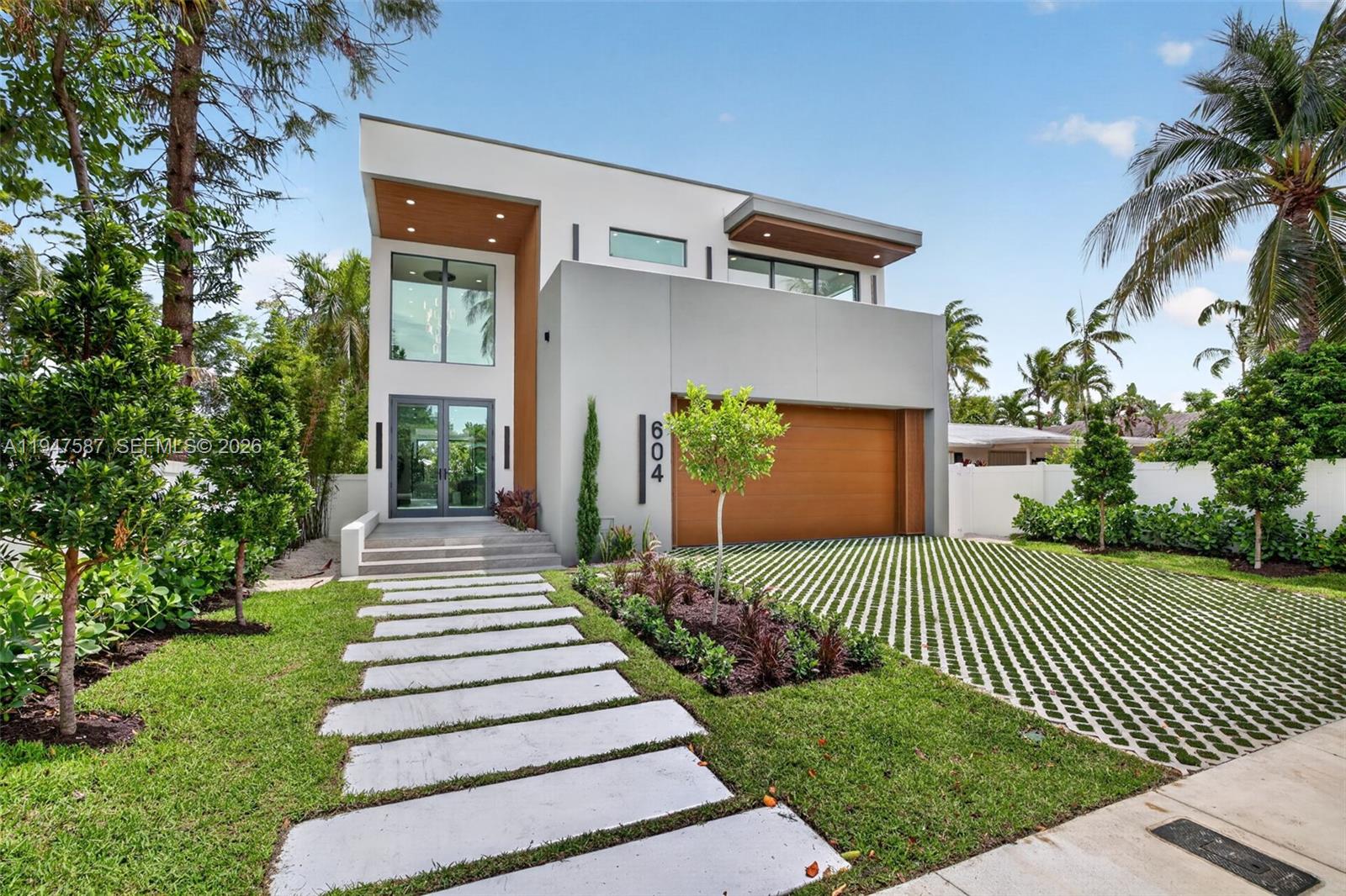 PINEWOOD PLACE RESUB PT - Residential
