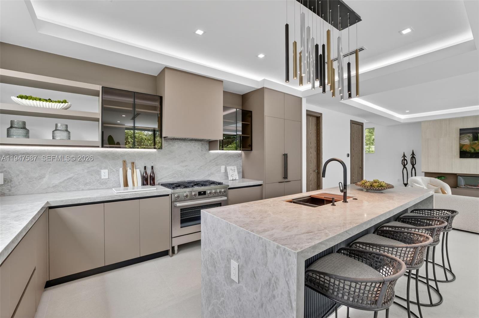 PINEWOOD PLACE RESUB PT - Residential