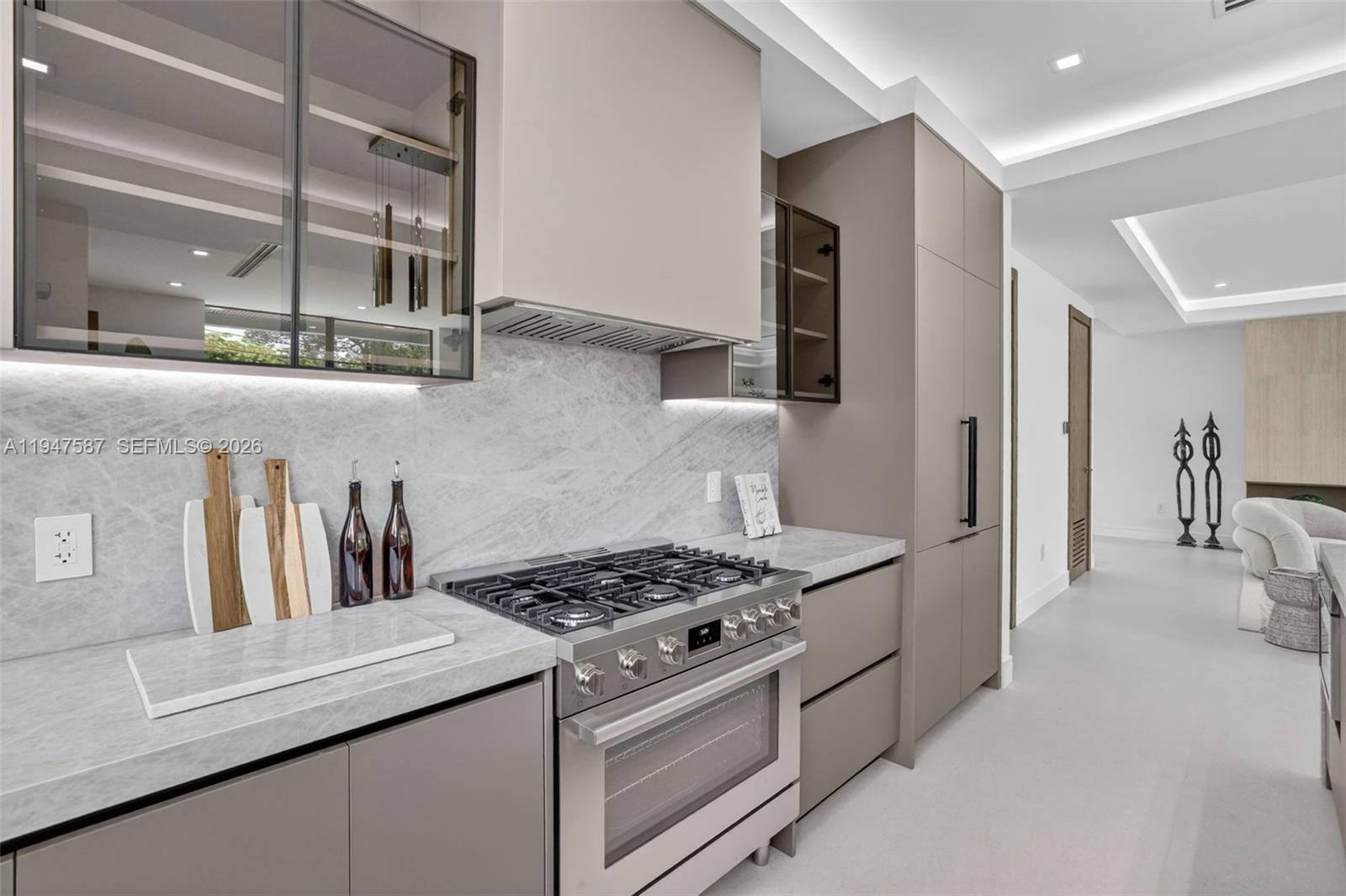 PINEWOOD PLACE RESUB PT - Residential