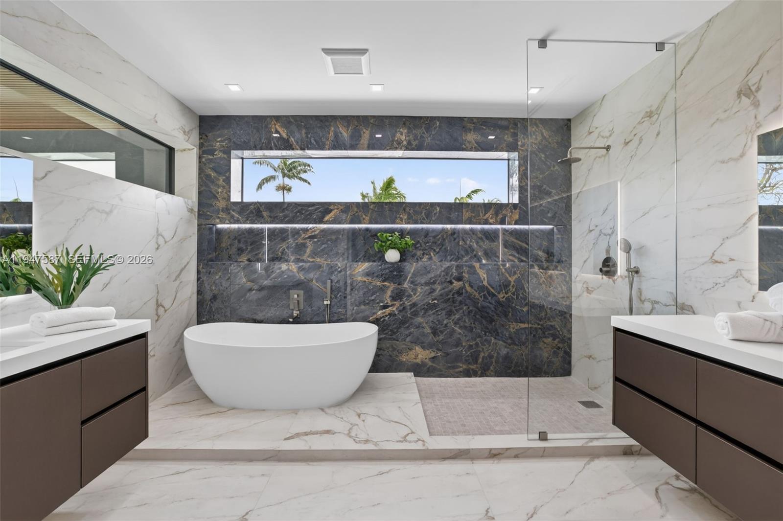 PINEWOOD PLACE RESUB PT - Residential