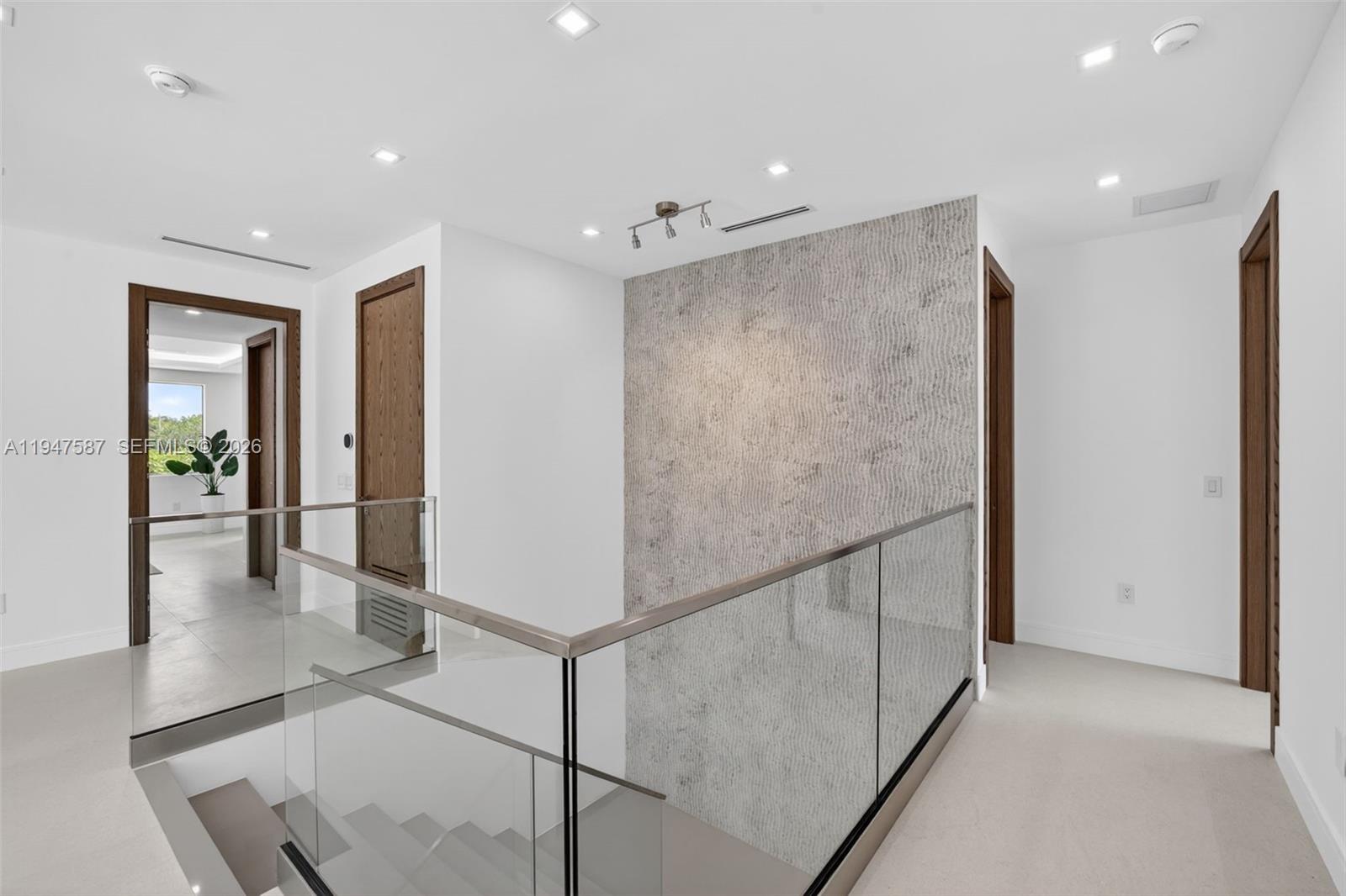 PINEWOOD PLACE RESUB PT - Residential