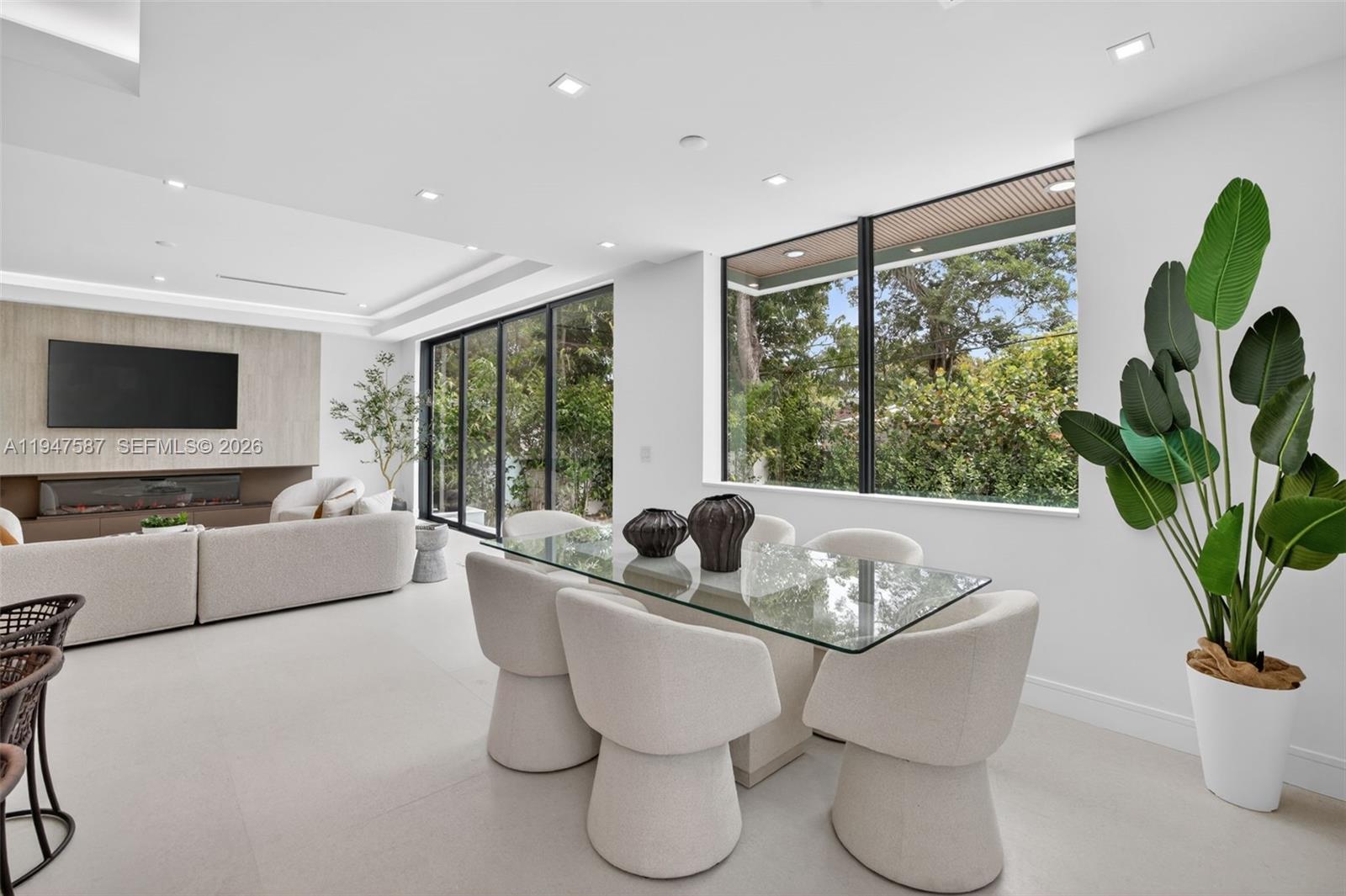 PINEWOOD PLACE RESUB PT - Residential