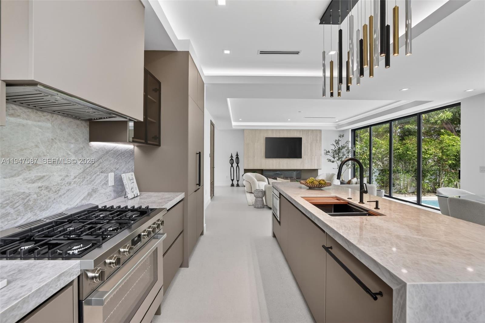 PINEWOOD PLACE RESUB PT - Residential