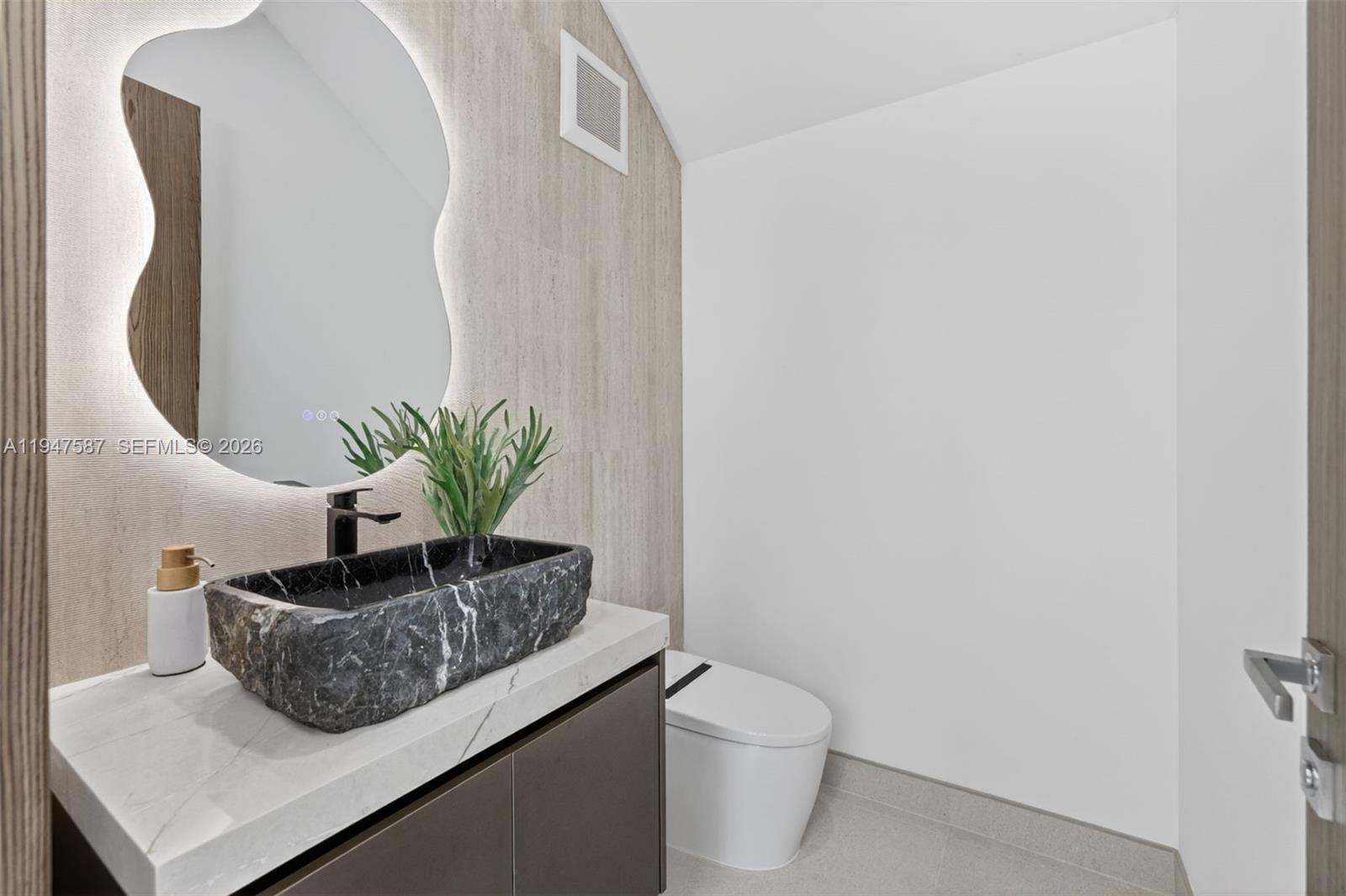 PINEWOOD PLACE RESUB PT - Residential