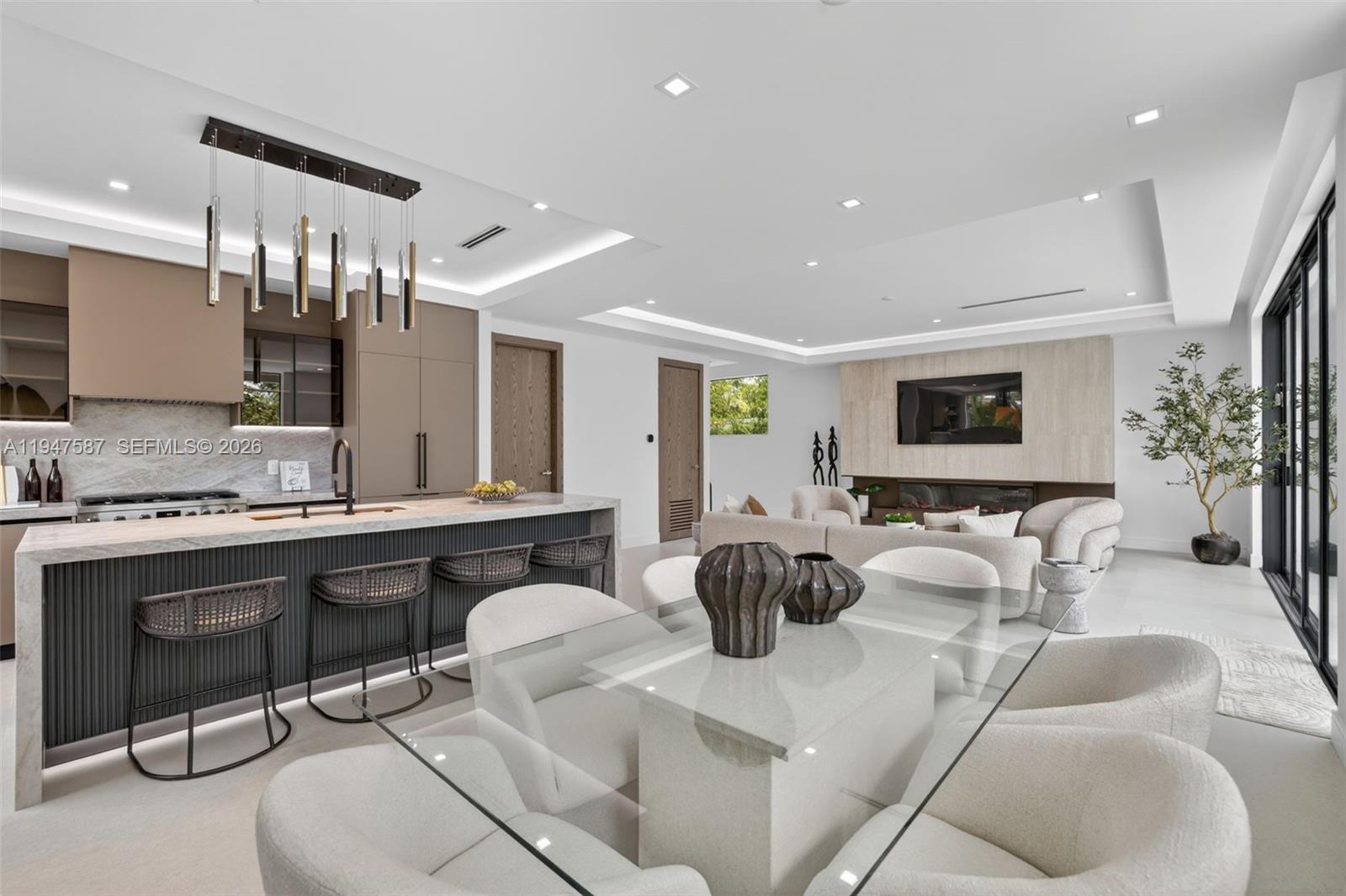 PINEWOOD PLACE RESUB PT - Residential