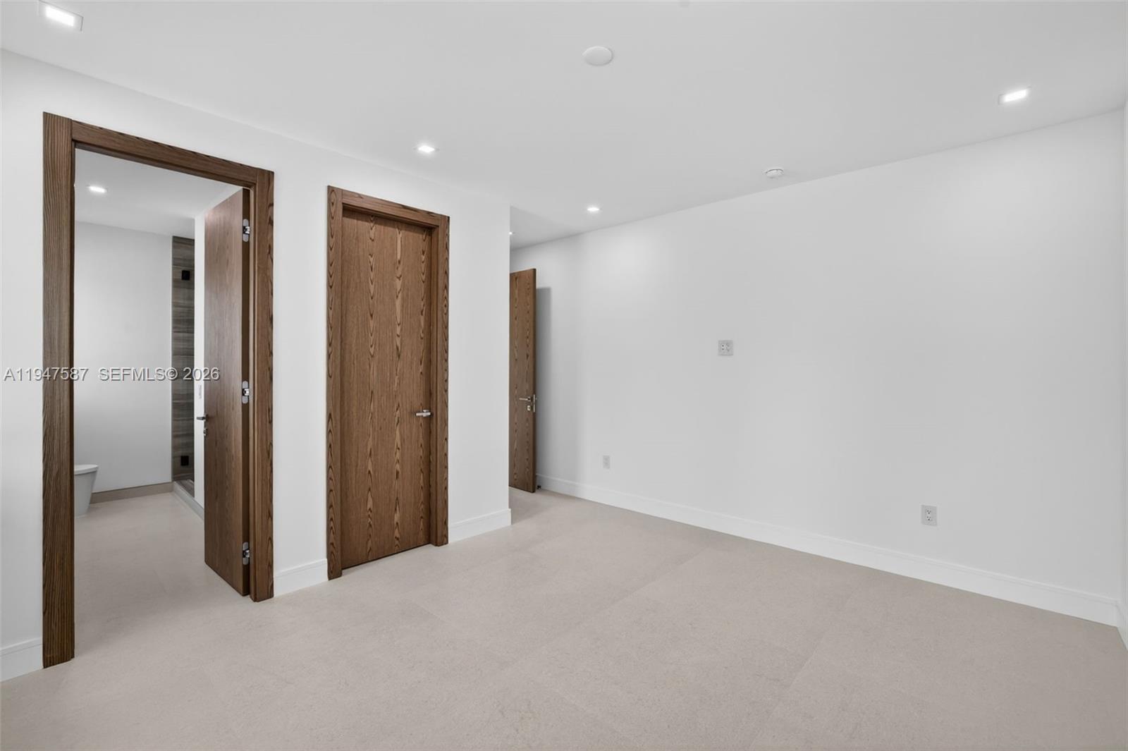 PINEWOOD PLACE RESUB PT - Residential
