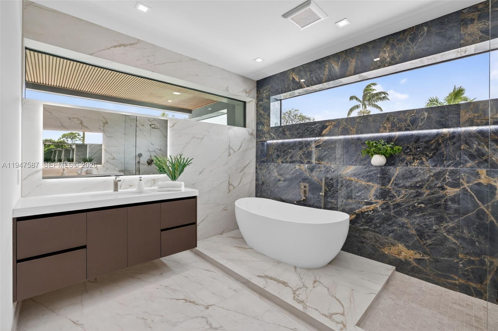 PINEWOOD PLACE RESUB PT - Residential