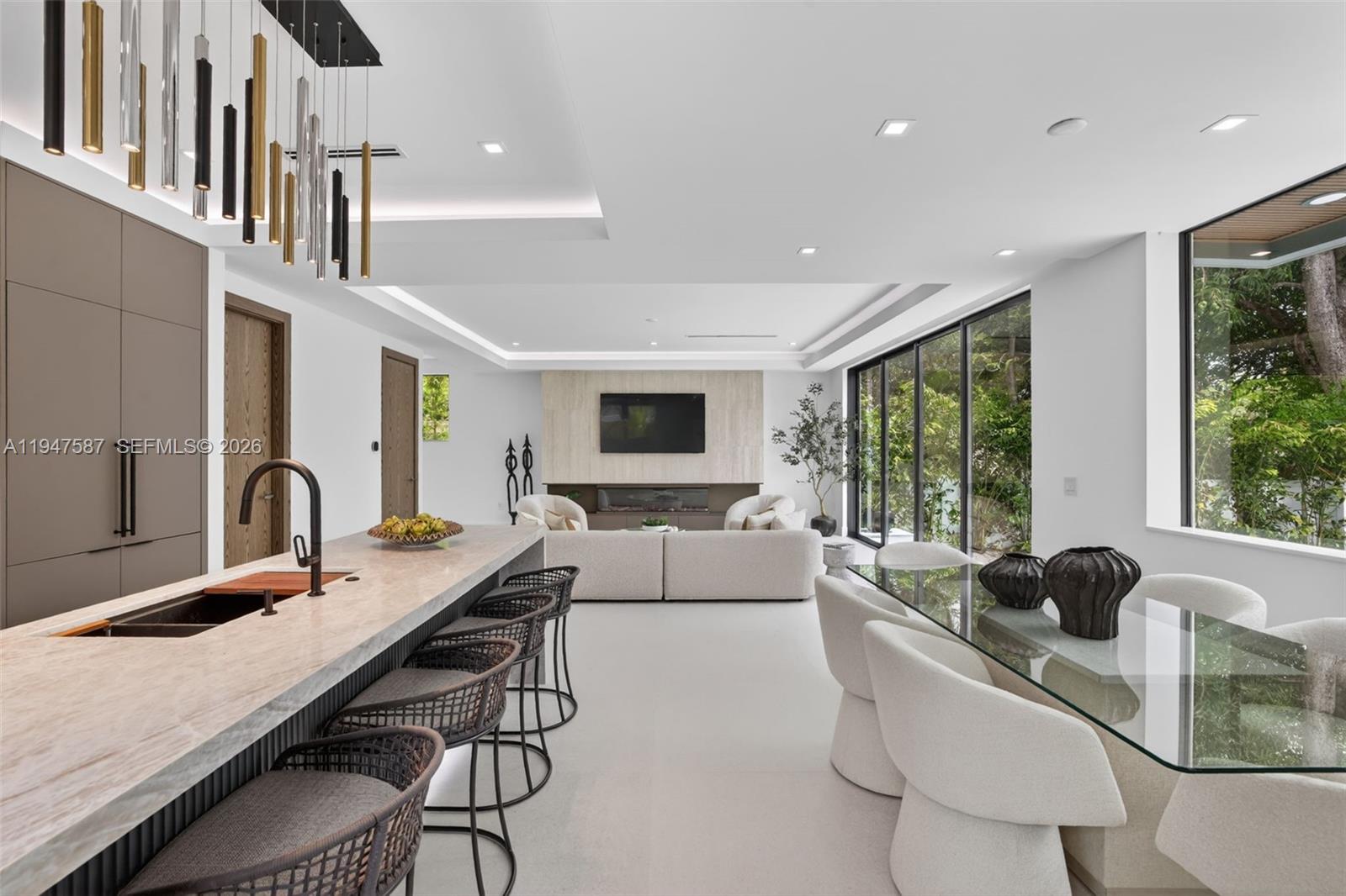 PINEWOOD PLACE RESUB PT - Residential