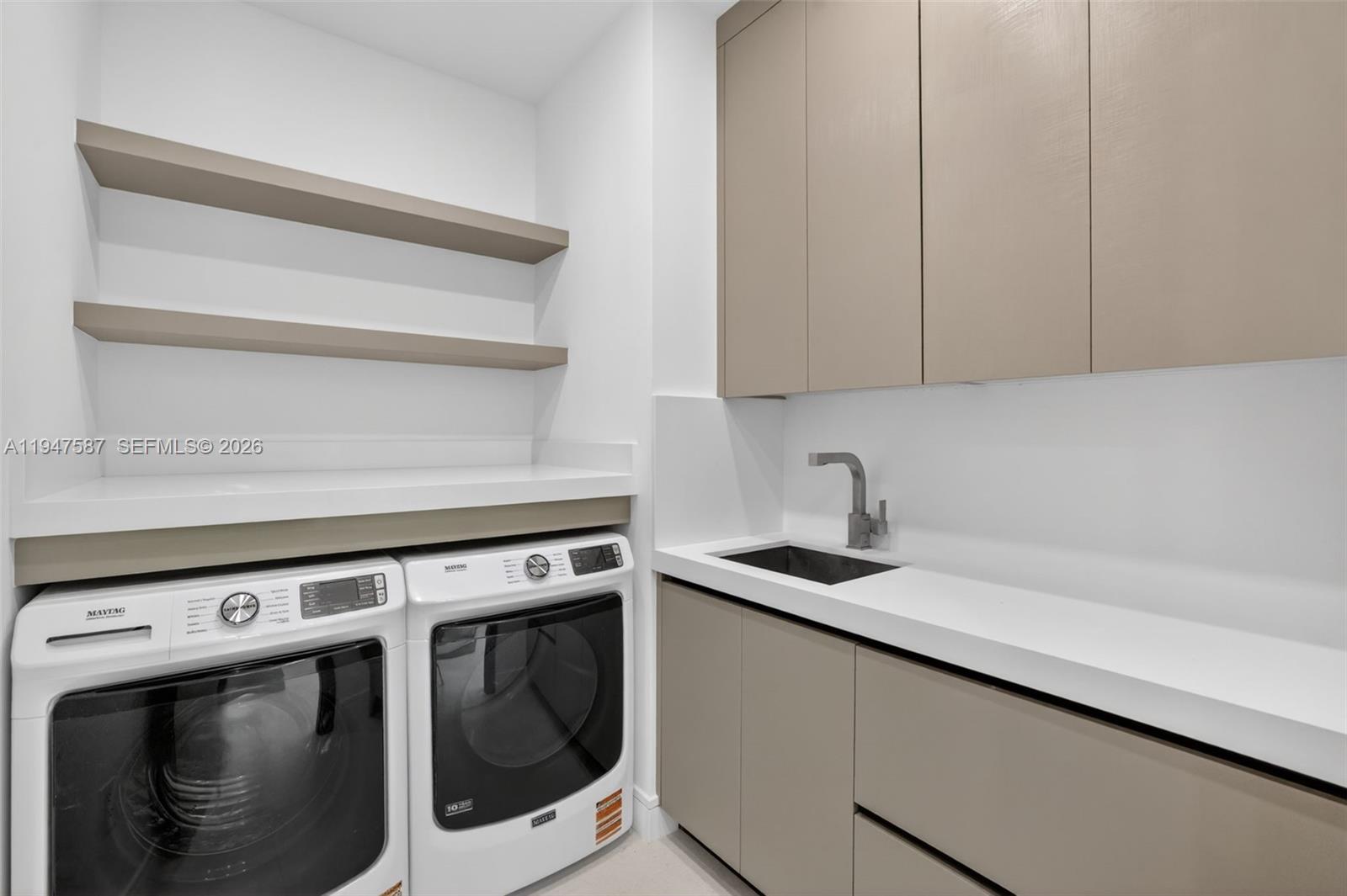 PINEWOOD PLACE RESUB PT - Residential