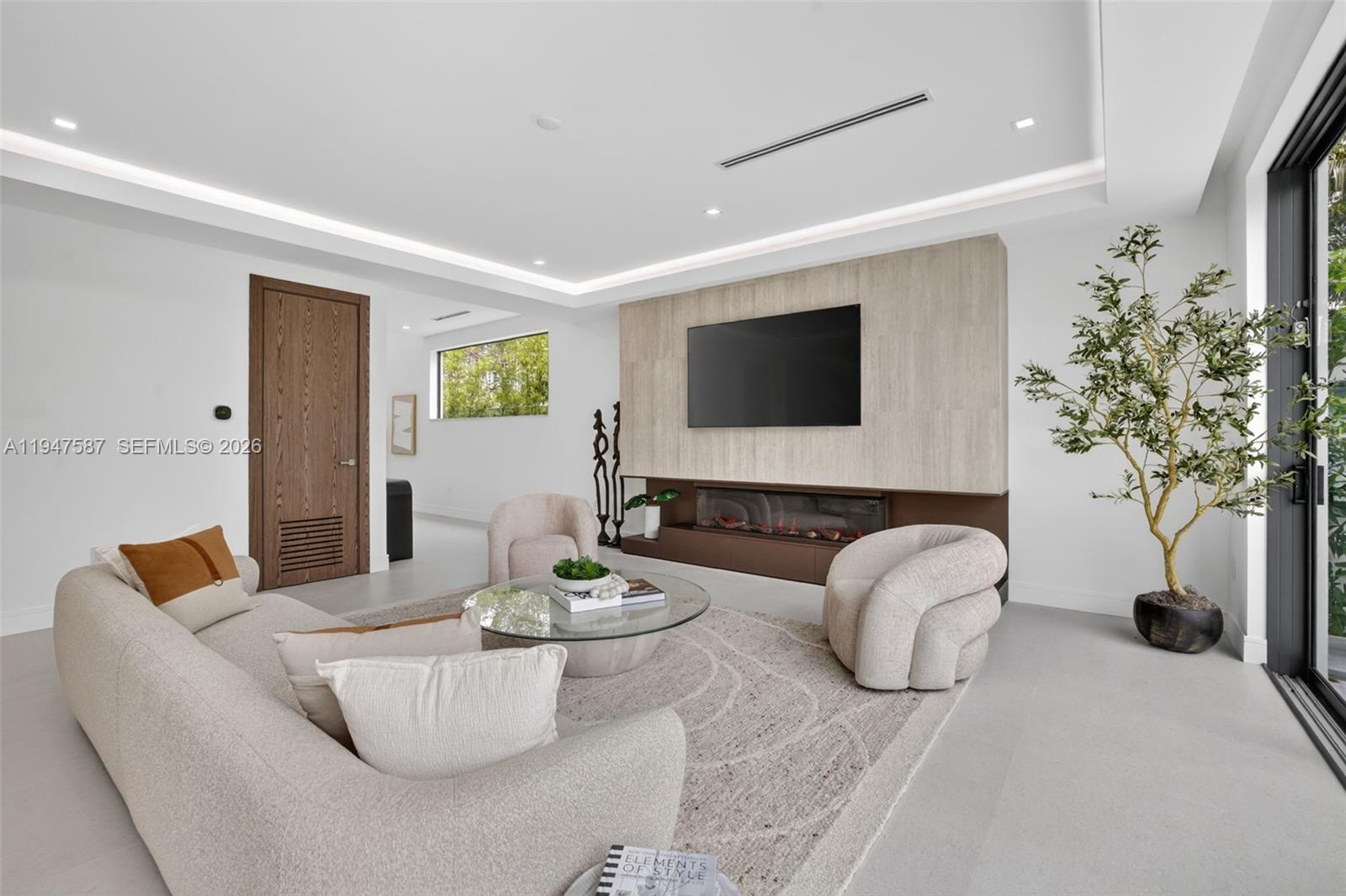 PINEWOOD PLACE RESUB PT - Residential