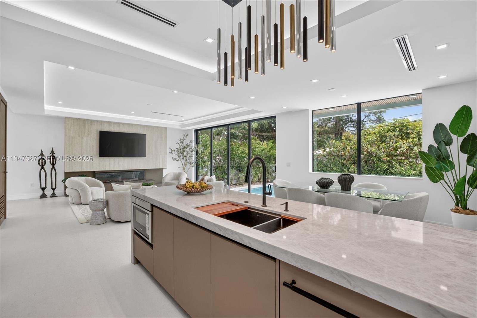PINEWOOD PLACE RESUB PT - Residential