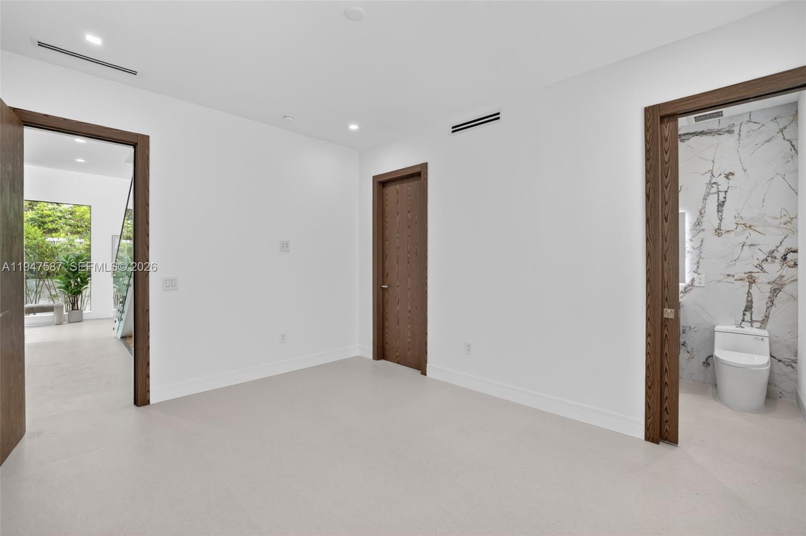 PINEWOOD PLACE RESUB PT - Residential