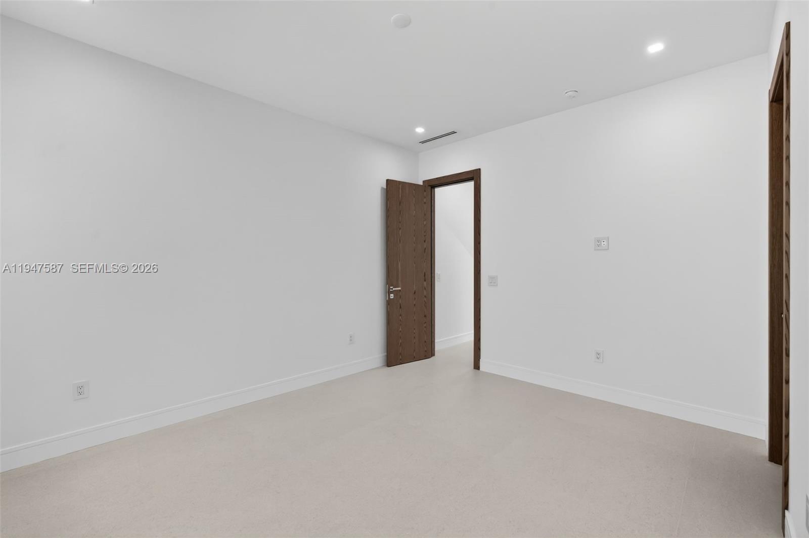 PINEWOOD PLACE RESUB PT - Residential