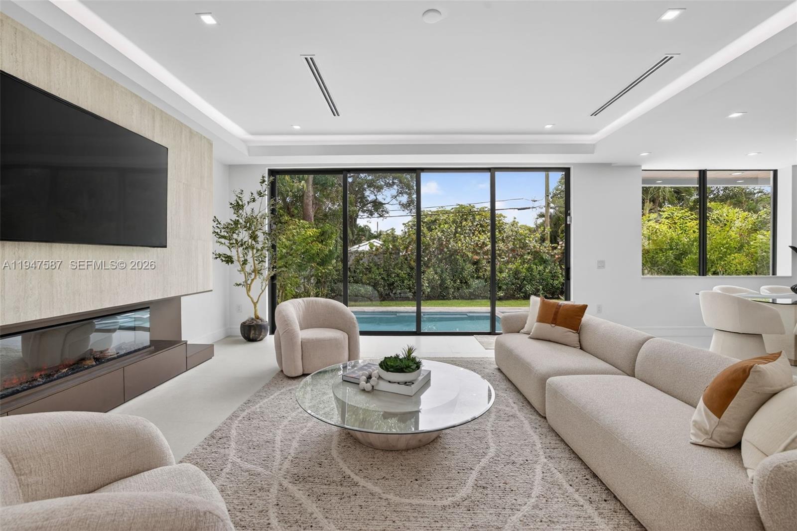 PINEWOOD PLACE RESUB PT - Residential