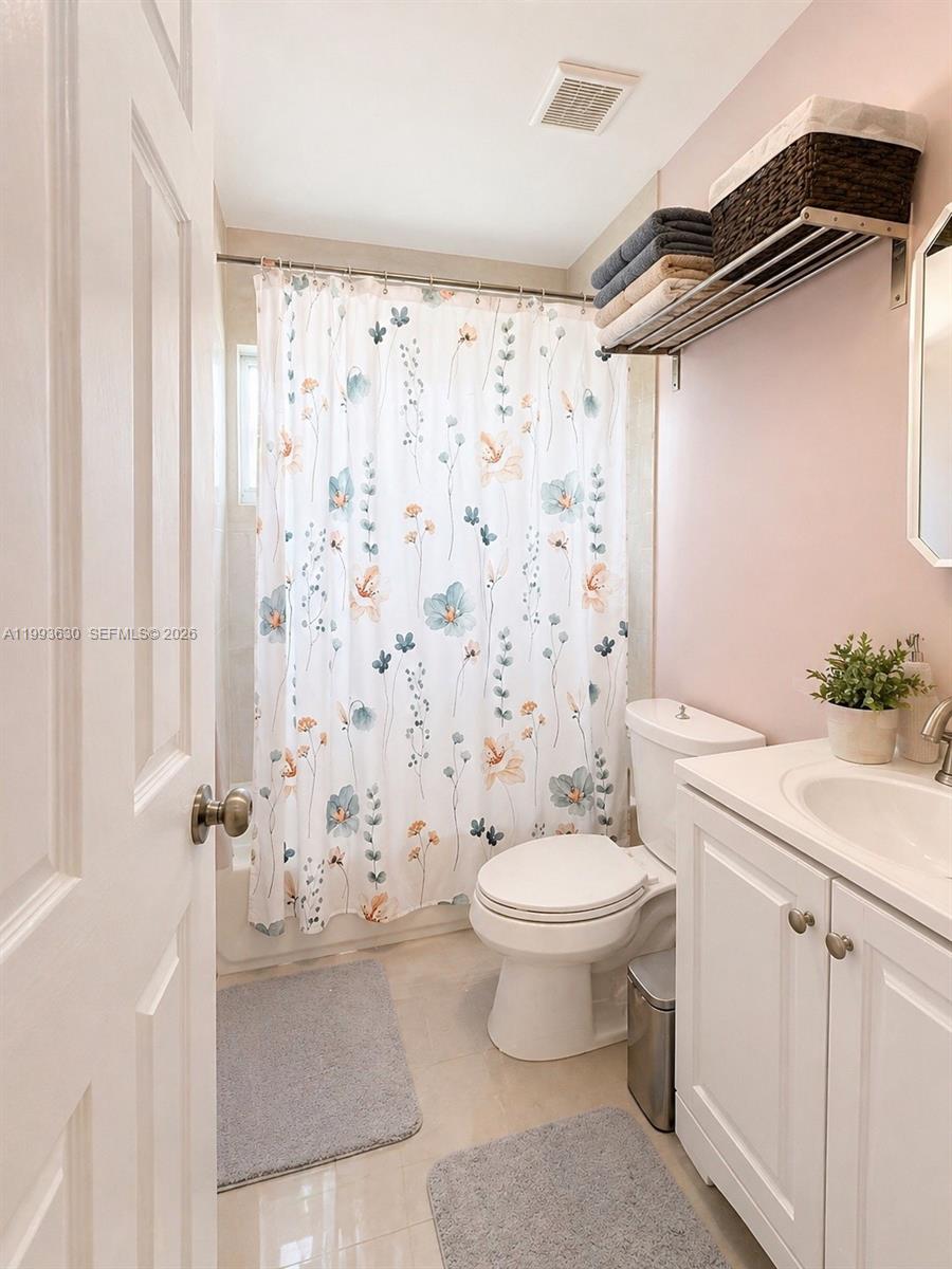 Tamarac Lakes Second Sec - Residential